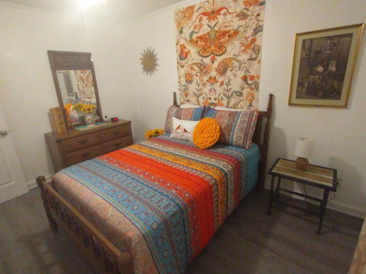 Welcome To Pineapple House! Пенсакола Екстериор снимка